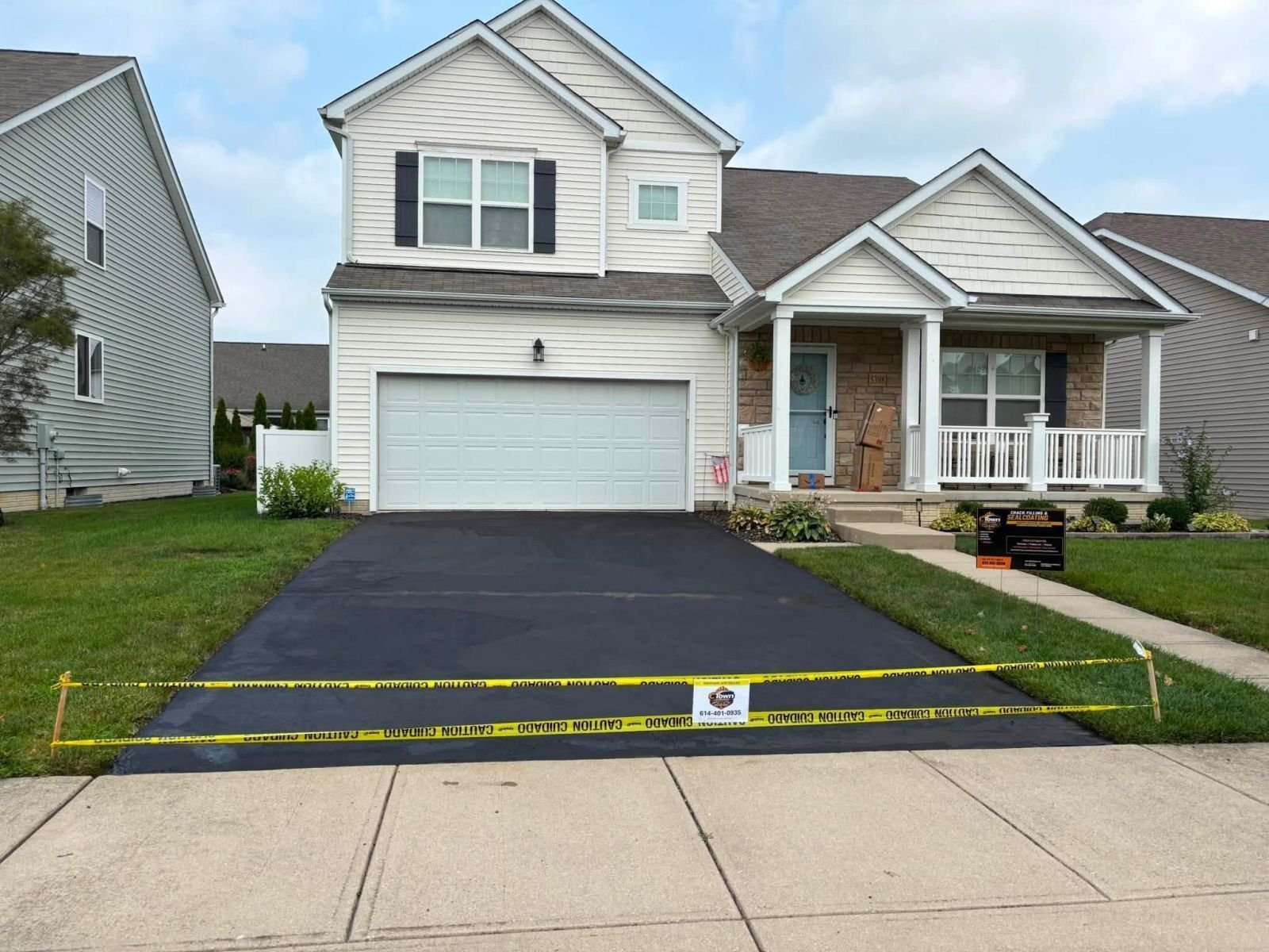 After: Driveway Sealing